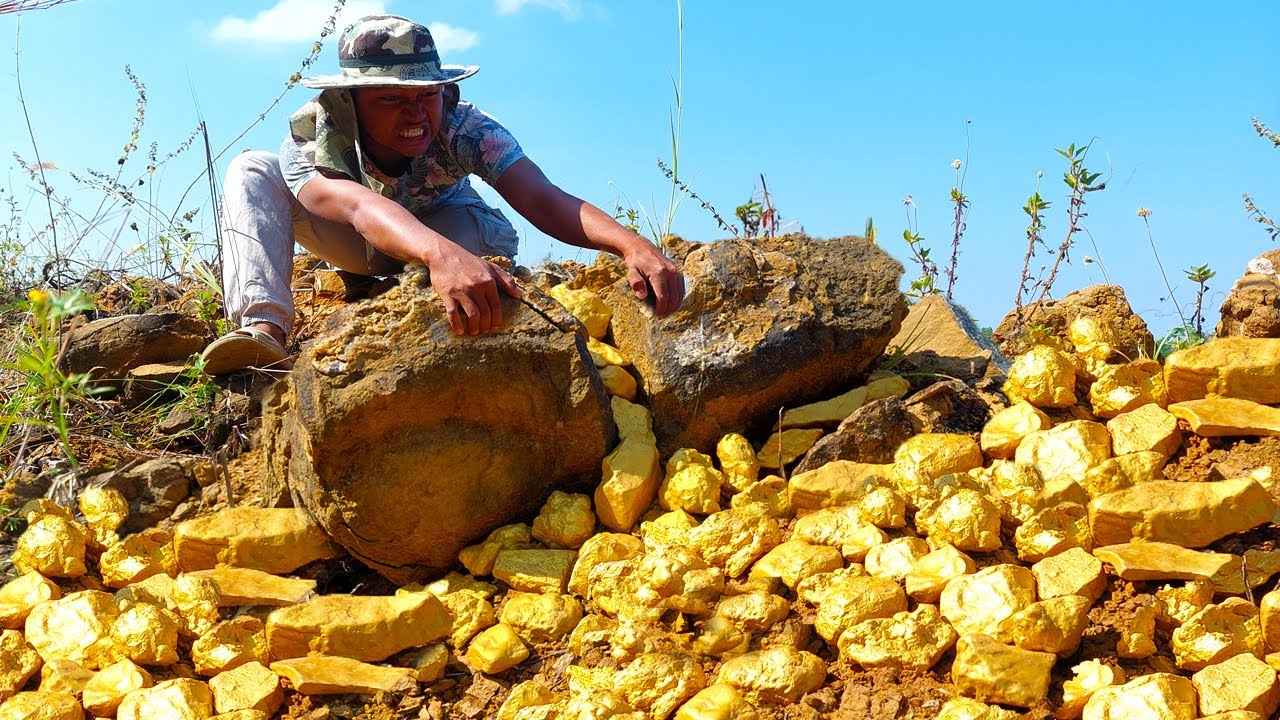 Découverte choquante : une grande quantité d'or a été découverte sous la montagne rocheuse, ce qui a rendu les mineurs très excités !