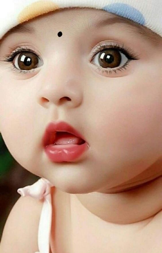 🌟 La Magia de los Ojos Marrones: Belleza y Encanto en los Bebés 👶✨
